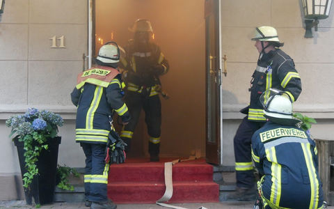 FW Celle: Feuer in einem Friseursalon in der Celler Altstadt - Foto: presseportal.de