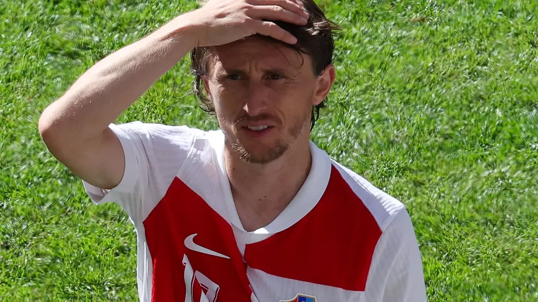Kann dem kroatischen Spiel bislang nicht seinen Stempel aufdrücken: Luka Modric. - Bild: Jens Büttner/dpa