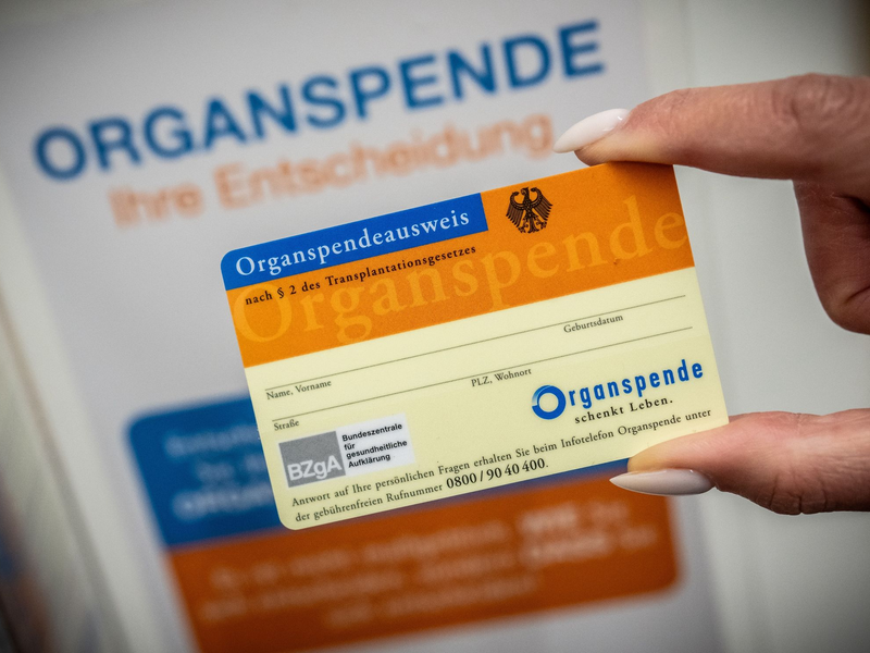 Auf www.organspende-register.de können Menschen ab 16 Jahren dokumentieren, ob sie zu einer Organspende nach dem Tod bereit sind oder nicht. - Foto: Michael Kappeler/dpa