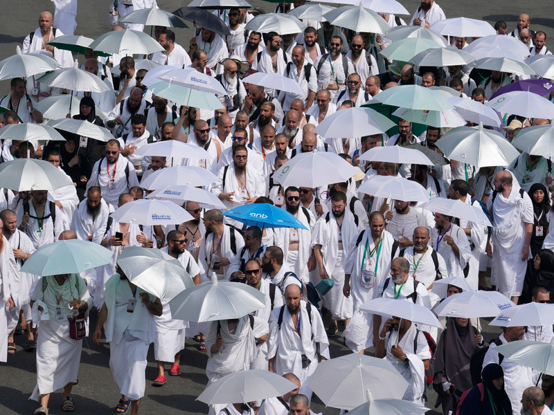 In diesem Jahr nahmen rund 1,8 Millionen Pilger an der Hadsch teil. - Foto: Rafiq Maqbool/AP/dpa