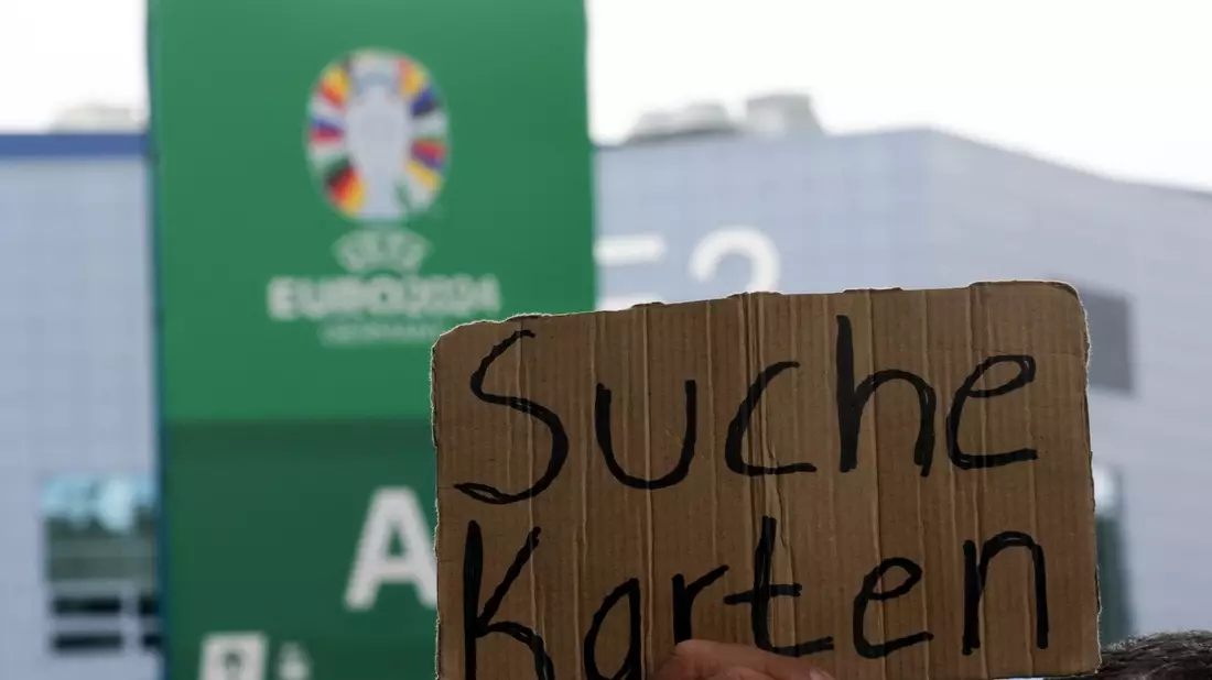 Für das Achtelfinale gibt es 6000 Tickets, die der DFB extra vergeben kann. - Bild: Marcus Brandt/dpa
