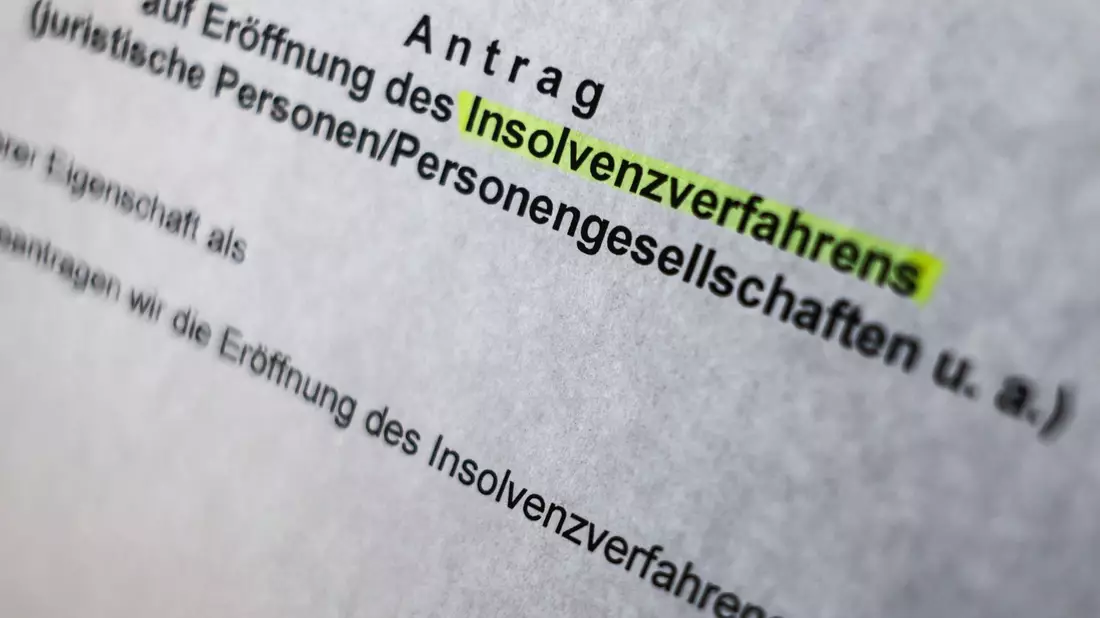 Die Zahl der Firmenpleiten erreicht in den ersten sechs Monaten des Jahres 2024 den höchsten Stand seit 2016. - Bild: Oliver Berg/dpa