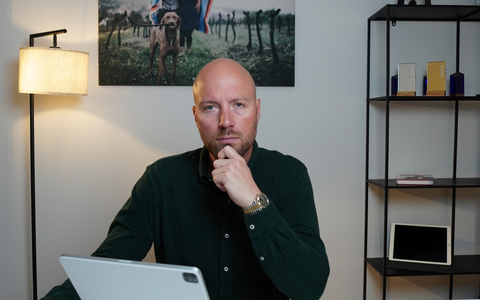 Firmenversicherungen fĂŒr den Mittelstand - Max Michelberger verrĂ€t, woran Unternehmen einen seriösen Versicherungsvertreter erkennen - Foto: presseportal.de Firmenversicherungen fĂŒr den Mittelstand - Max Michelberger verrĂ€t, woran Unternehmen einen seriösen Versicherungsvertreter erkennen - Foto: presseportal.de