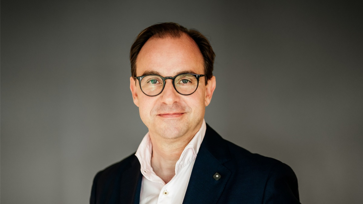 Generationen-Wechsel im Aufsichtsrat der HUK-COBURG - Foto: presseportal.de