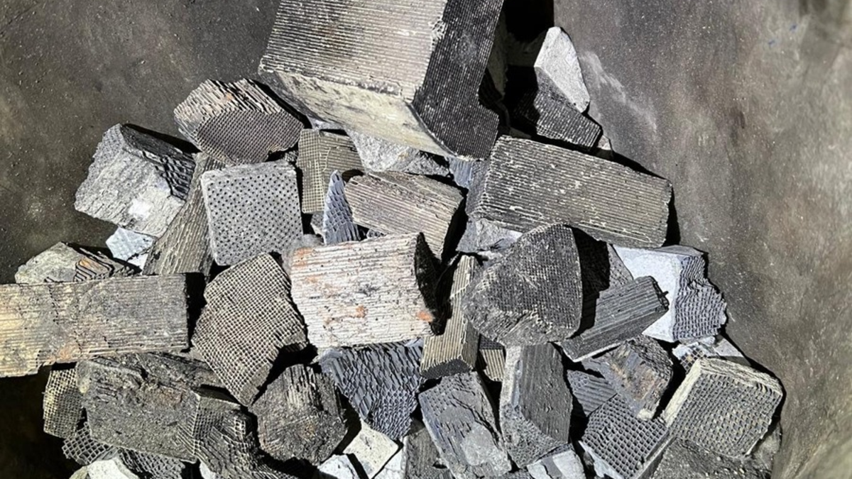 HZA-SB: ZOLL stoppt illegalen Abfall; Katalysatoren ohne die erforderlichen Papiere sichergestellt - Foto: presseportal.de