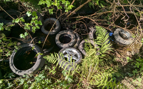 POL-OG: Offenburg - Zeugen nach illegaler Müllentsorgung gesucht - Foto: presseportal.de