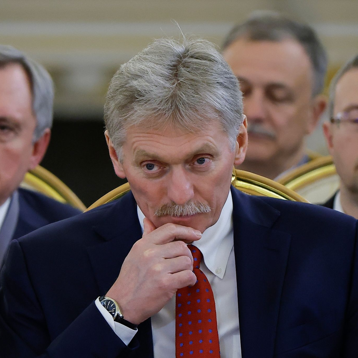 Kremlsprecher Peskow sieht in den Plänen für die Stationierung von US-Waffen in Deutschland den Weg in einen neuen Kalten Krieg. (Archivbild) - Foto: Evgenia Novozhenina/AP/dpa