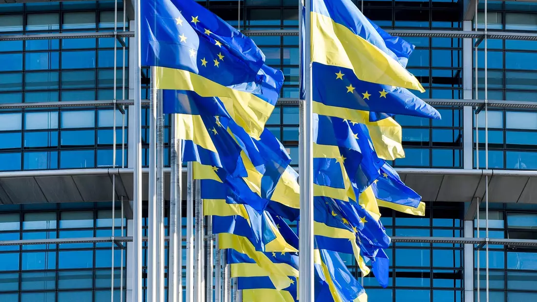 Die Ukraine und Moldau sind in kürzester Zeit zu einem EU-Beitrittskandidaten geworden. - Bild: Pascal Bastien/AP/dpa