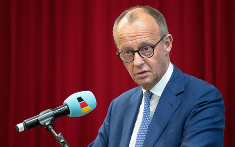 «Franziskus wird in Erinnerung bleiben für seinen unermüdlichen Einsatz für die Schwächsten der Gesellschaft, für Gerechtigkeit und Versöhnung», schrieb Merz. - Foto: Boris Roessler/dpa «Franziskus wird in Erinnerung bleiben für seinen unermüdlichen Einsatz für die Schwächsten der Gesellschaft, für Gerechtigkeit und Versöhnung», schrieb Merz. - Foto: Boris Roessler/dpa