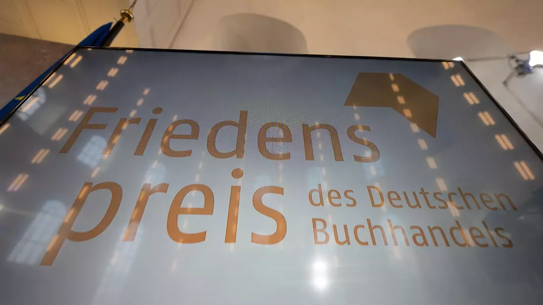 Der Friedenspreis des Deutschen Buchhandels geht in diesem Jahr an die Historikerin Anne Applebaum. - Bild: Sebastian Gollnow/dpa