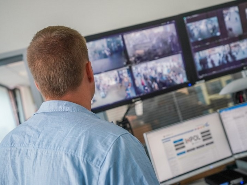 Bundespolizeidirektion München: Super-Recognizer der Bundespolizei landen wieder Treffer. Verdächtige drei Monate nach Spuckattacke identifiziert - Foto: presseportal.de