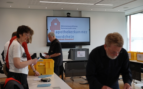 Absolute Mehrheit für Initiative Nordrhein und über 86 % für beide Fraktionen im aktuellen Vorstand / Präsident und Vizepräsidentin sehen dies als klares Zeichen und Auftrag für die Zukunft - Foto: presseportal.de Absolute Mehrheit für Initiative Nordrhein und über 86 % für beide Fraktionen im aktuellen Vorstand / Präsident und Vizepräsidentin sehen dies als klares Zeichen und Auftrag für die Zukunft - Foto: presseportal.de