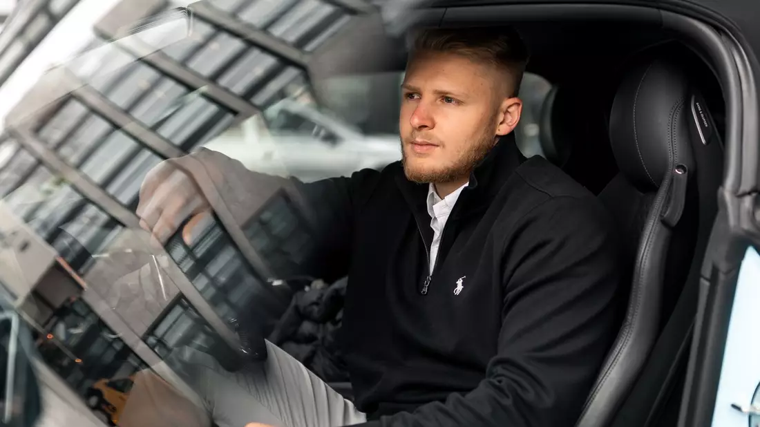 Leon Thiel: Wie er sich ein Leben in finanzieller Freiheit aufgebaut hat - Bild: presseportal.de