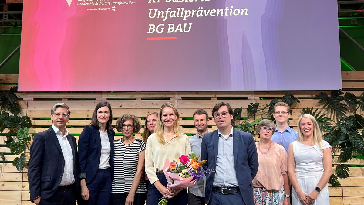 Public Leadership Award 2024 für die BG BAU: Arbeitsunfälle vermeiden durch Künstliche Intelligenz - Foto: presseportal.de