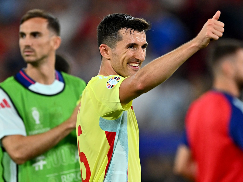 Bei der spanischen Nationalmannschaft läuft es perfekt, findet auch Dani Vivian. - Foto: Marius Becker/dpa