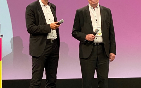 Lokale Inhalte sind Herzstück der Demokratie - Lokalrundfunktage 2024 eröffnet / BLM-Ehrenpreis für Rundfunk-Pionier Gunther Oschmann - Foto: presseportal.de