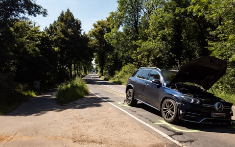FW Wachtberg: Schwerer Verkehrsunfall in Wachtberg-Adendorf - Foto: presseportal.de