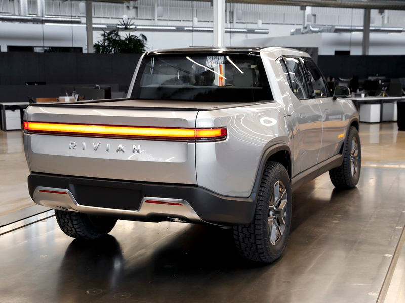 Rivians Technologie soll in Zukunft bei Autos von VW Anwendung finden. (Archivbild) - Foto: Paul Sancya/AP/dpa