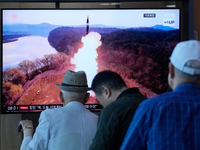 Starts und selbst Tests ballistischer Raketen sind Nordkorea durch UN-Beschlüsse verboten. Die Führung in Pjöngjang setzt sich aber immer wieder über diese Verbote hinweg. - Foto: Ahn Young-joon/AP