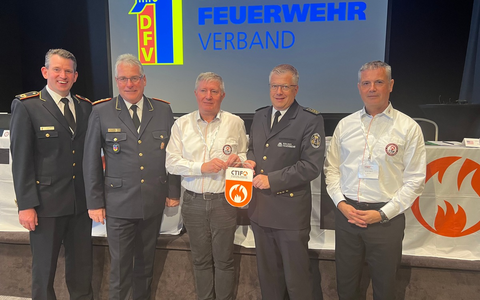 Feuerwehr-Sommermärchen 2026: Spitzenleistungen und Emotionen bei Wettbewerben des Weltfeuerwehrverbandes in Berlin / CTIF-Delegiertenversammlung erteilt Zuschlag für Durchführung in Deutschland - Foto: presseportal.de Feuerwehr-Sommermärchen 2026: Spitzenleistungen und Emotionen bei Wettbewerben des Weltfeuerwehrverbandes in Berlin / CTIF-Delegiertenversammlung erteilt Zuschlag für Durchführung in Deutschland - Foto: presseportal.de