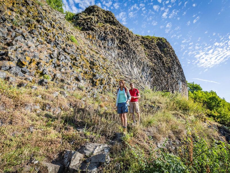 Sandig, feurig, eiszeitlich / Vom höchsten Sandberg der Welt abfahren, über Vulkanberge wandern oder an alten Gletscherseen verweilen - das alles ist in Bayern möglich - Foto: presseportal.de