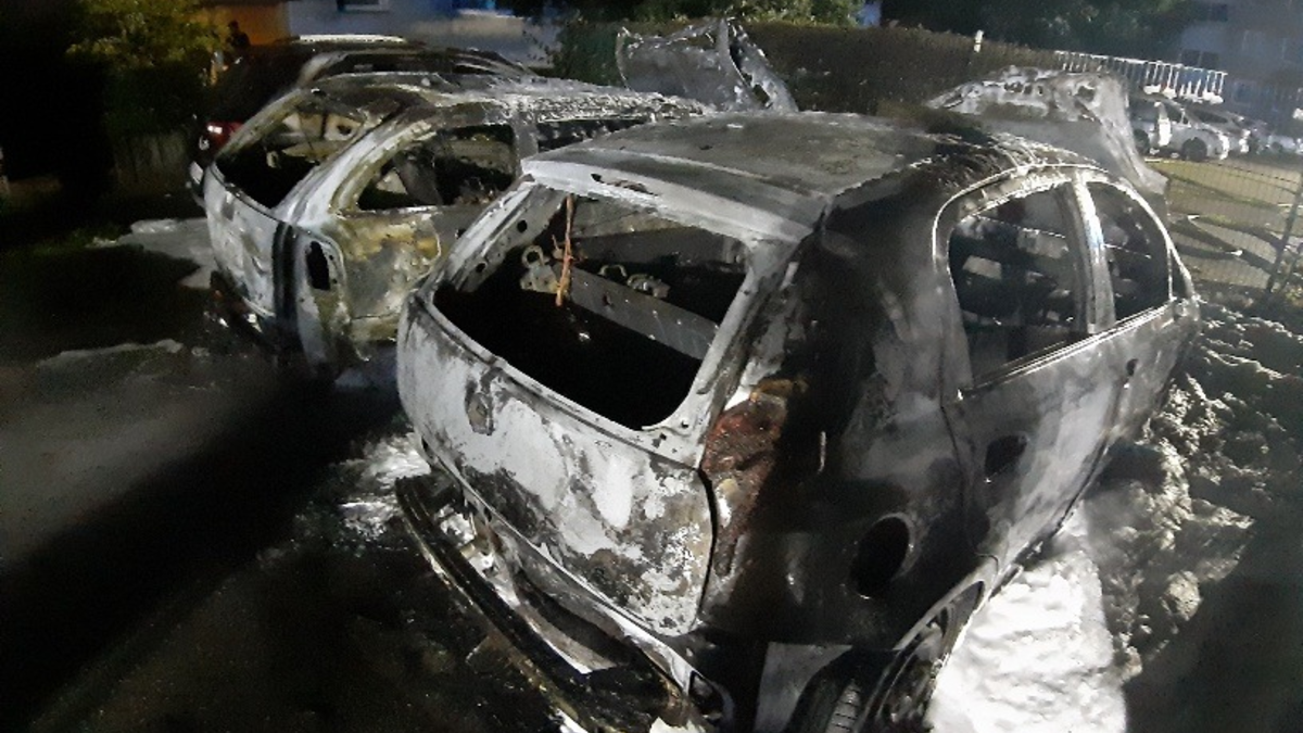 FW Dinslaken: Einsatzreiche Schicht für die Feuerwehr Dinslaken - Foto: presseportal.de