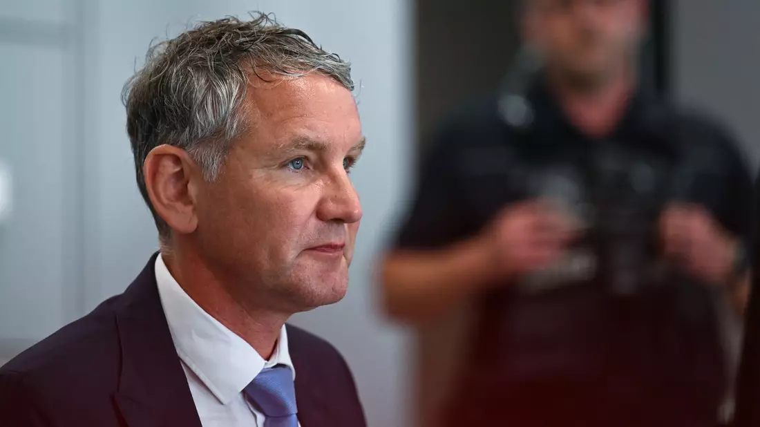 Björn Höcke sieht sich als unschuldig (Archivbild). - Bild: Hendrik Schmidt/dpa Pool/dpa