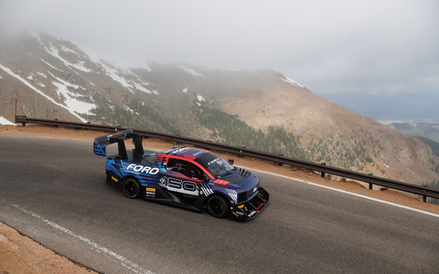 Ford F-150 Lightning SuperTruck holt Gesamtsieg beim legendären Pikes Peak International Hillclimb - Foto: presseportal.de