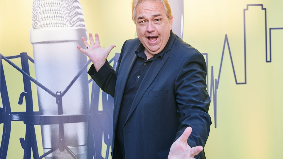 Oliver Kalkofes neues Format «Faking Bad - Besser als die Wahrheit» ist ab Ende Juni in der ARD-Mediathek zu sehen. - Foto: Annette Riedl/dpa