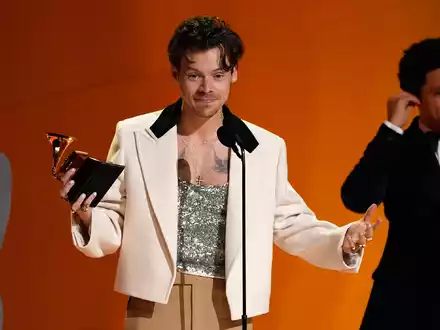 Harry Styles soll sich nördlich von Rom ein Haus gekauft haben. - Foto: Chris Pizzello/AP/dpa