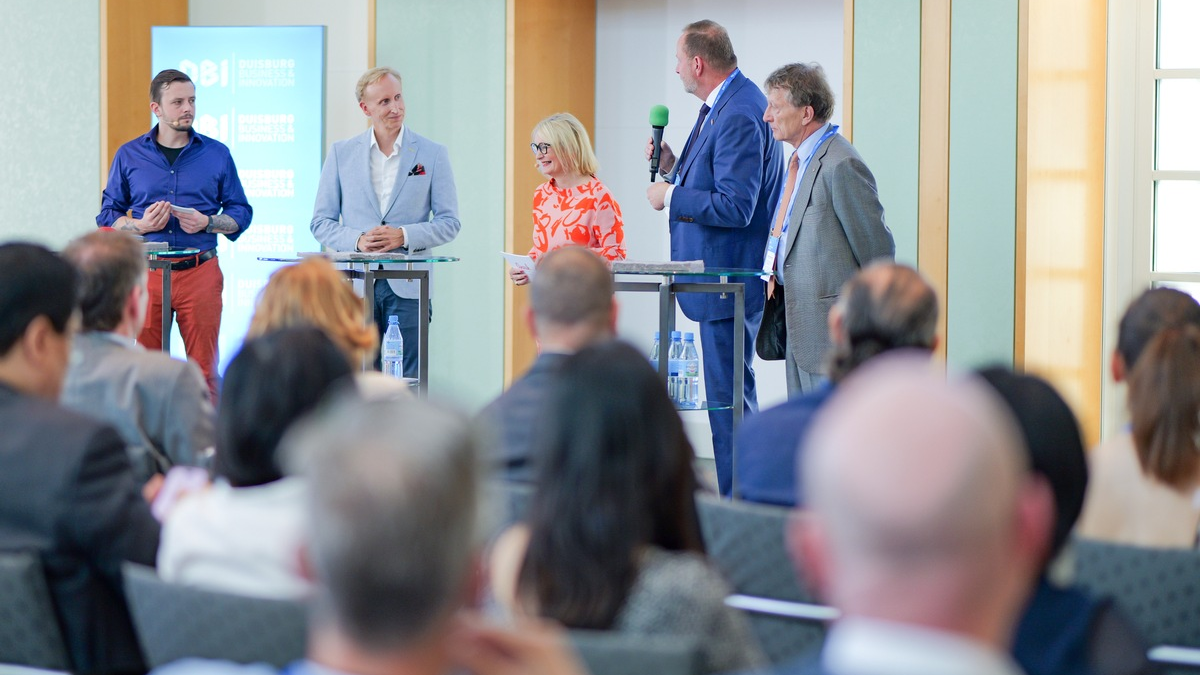 Gelungene Premiere für Wirtschaftskonferenz in Duisburg: International Day baut Brücken für grenzenlose Kooperation - Foto: presseportal.de