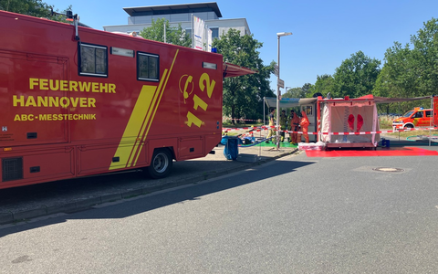 FW Hannover: Gefahrguteinsatz in Groß-Buchholz - zwei Leichtverletzte - Foto: presseportal.de