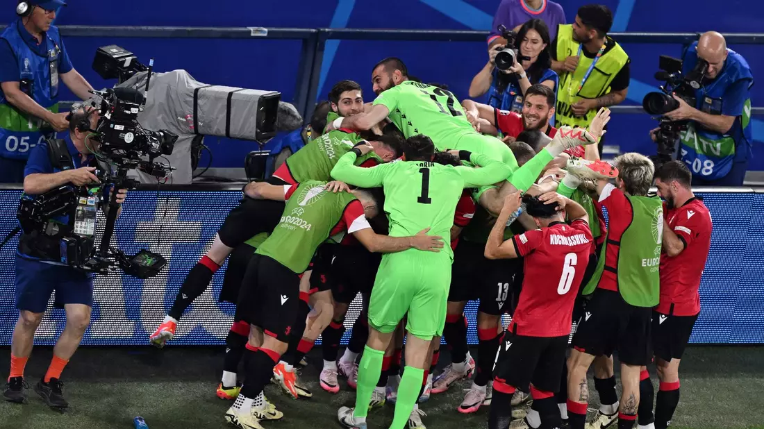 Die Georgier setzten sich gegen Portugal durch und erreichten das Achtelfinale. - Bild: Bernd Thissen/dpa