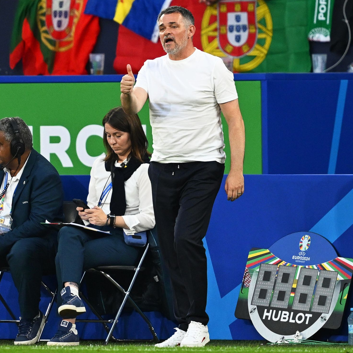 Georgiens Trainer Willy Sagnol war mit der Leistung seines Teams zufrieden. - Foto: David Inderlied/dpa
