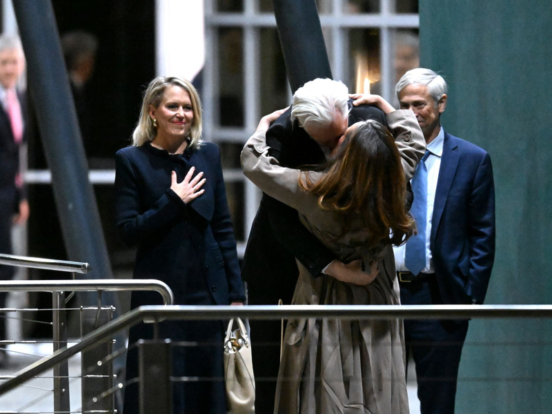 Wikileaks-Gründer Julian Assange ist in sein Heimatland Australien zurückgekehrt. - Foto: Lukas Coch/AAP/dpa