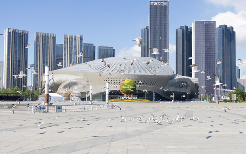 Dalians Licht erstrahlt auf dem Sommer-Davos-Forum - Foto: presseportal.de