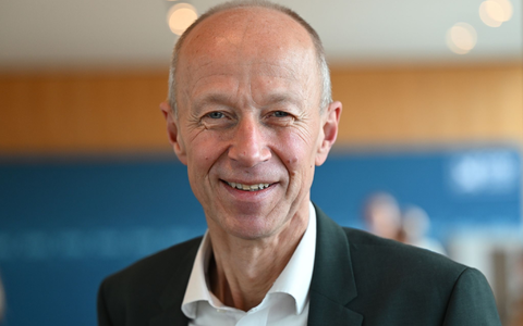 Hessens Kultusminister Armin Schwarz (CDU). - Foto: Arne Dedert/dpa