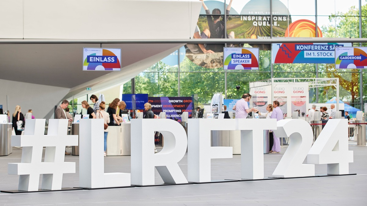 Lokalradio und Lokal-TV: Zukunftssicher durch Innovation und Zusammenarbeit / Die 32. LOKALRUNDFUNKTAGE in Nürnberg - Foto: presseportal.de