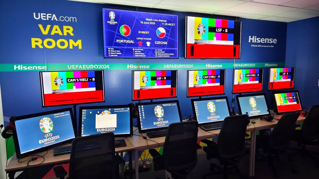 Mehr Klarheit durch Technik: Hisense liefert VAR Screens für UEFA EURO 2024 - Bild: presseportal.de