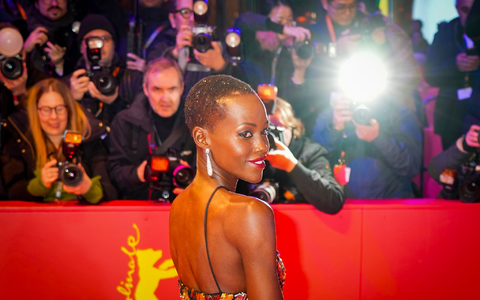Lupita Nyong'o spielt die Hauptrolle in «A Quiet Place: Tag Eins». Bei der diesjährigen Berlinale war sie Vorsitzende der Internationalen Jury. - Foto: Soeren Stache/dpa