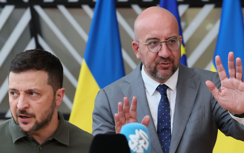 Der ukrainische Präsident Wolodymyr Selenskyj (l) und EU-Ratspräsident Charles Michel in Brüssel. - Foto: Benoit Doppagne/Belga/dpa