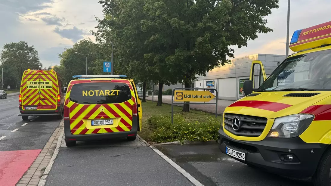 FW Dresden: Schweres Gewitter sorgt für mehrere Feuerwehreinsätze - Bild: presseportal.de