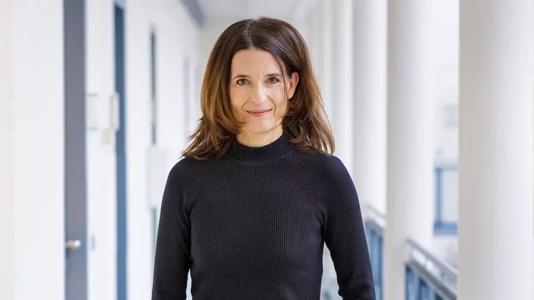 Carola Conze ab 1. Juli stellvertretende NDR Programmbereichsleiterin Gesellschaft - Bild: NDR/Christian Spielmann / Weiterer Text über ots und www.presseportal.de/nr/6561 / Die Verwendung dieses Bildes für redaktionelle Zwecke ist unter Beachtung aller mitgeteilten Nutzungsbedingungen zulässig und dann auch honorarfrei. Veröffentlichung aussch