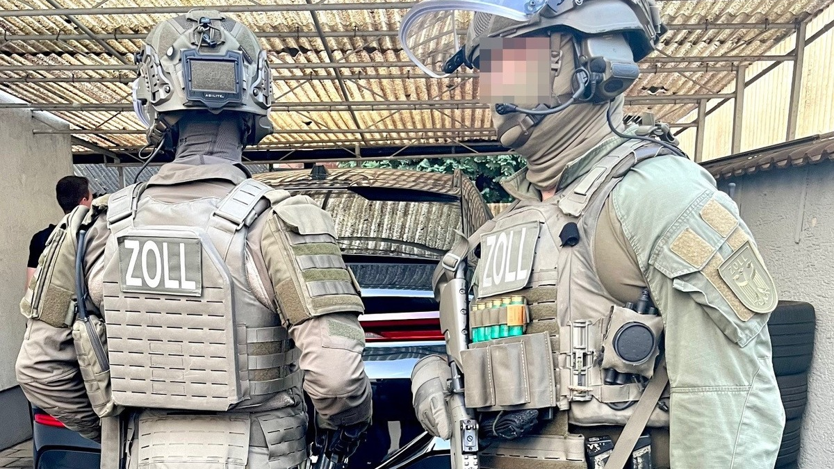 ZOLL-F: Zollfahndung Frankfurt am Main: Unerlaubte Ausfuhr nach Russland in Millionenhöhe aufgedeckt - Foto: presseportal.de