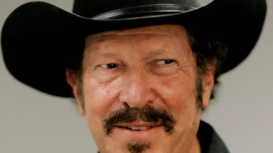 Der Country-Sänger, Satiriker, Autor und Aktivist Kinky Friedman ist im Alter von 79 Jahre gestorben. - Bild: Eric Gay/AP