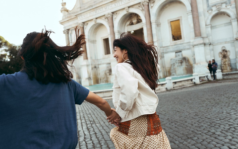 Expedia-Studie: Gen Z nimmt weniger Urlaub als Baby Boomer - Foto: presseportal.de