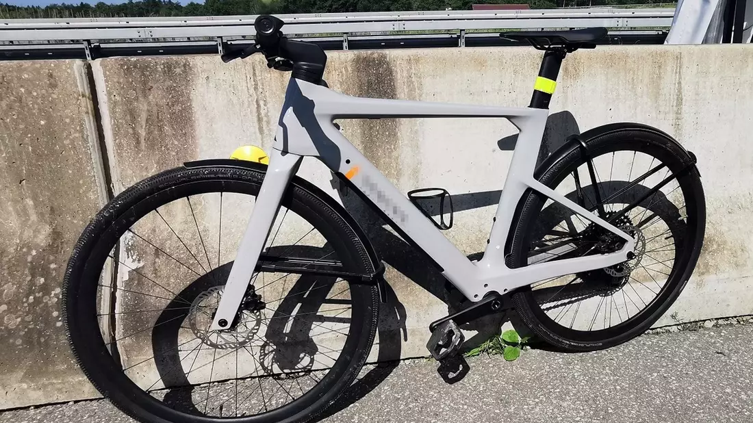 HZA-UL: Zoll erwischt Bulgaren beim Schmuggel von hochwertigen E-Bikes - Bild: presseportal.de