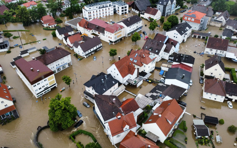 Das neue Gesetz verpflichtet Bund und Länder, Strategien vorzulegen, die eine flächendeckende Klima-Vorsorge ermöglichen. - Foto: Nikolas Schäfers/dpa
