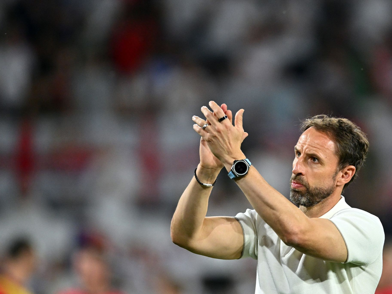 Trifft mit den Three Lions im EM-Achtelfinale auf die Slowakei: Englands Trainer Gareth Southgate. - Foto: Marius Becker/dpa