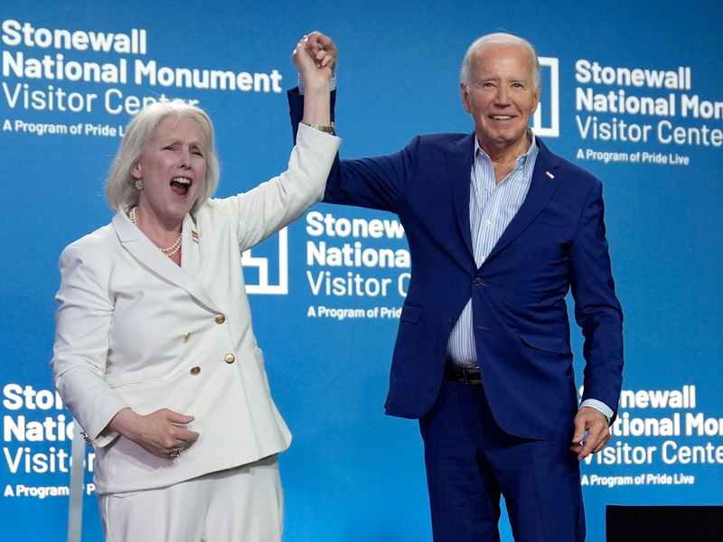Joe Biden und Kirsten Gillibrand in New York: «Er ist der Beste!», sagt die Senatorin. - Foto: Evan Vucci/AP